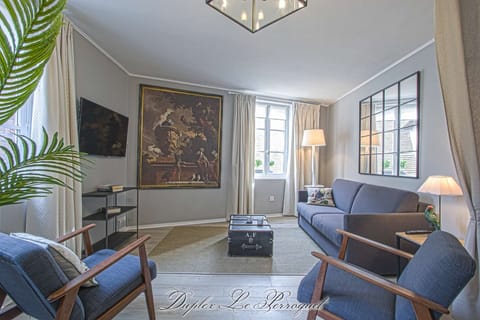 Duplex Le Perroquet - Living room, Sitting area, Television