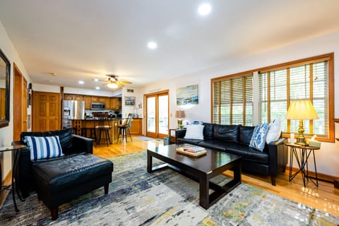 Spacious Family Room