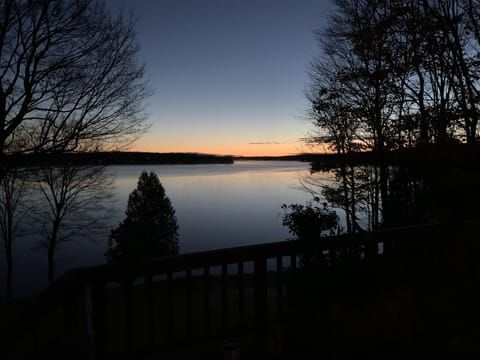 Sunset Lake - Fireplace,Dock,Sauna,4 Bath,Ski,UTV Cottage in Wisconsin