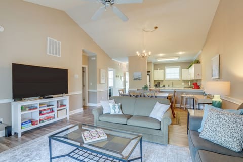 Myrtle Beach Vacation Rental | 2BR | 2BA | Stairs Required | 1,120 Sq Ft