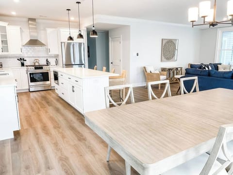 52c038fb-9065-40c8-8b5f-fe258a5a9224