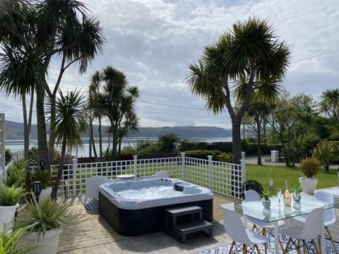 Hot tub with Seaview. 