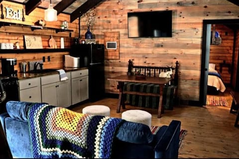 1d486c6c cdbd 4c0b 9ad6 3fb6dd25e267