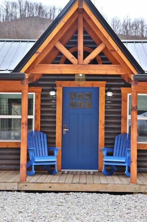 Ad384f7c 2161 4a68 ae80 0b2ed9af355a