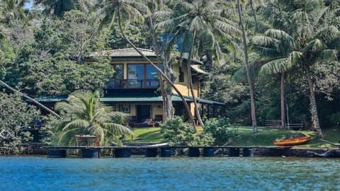 3 bedroom Cottage - 1 km to the beach
