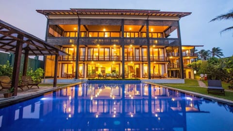 8 bedrooms all with sea view and attached bathrooms.  sleeps 15 to 16 pax. 