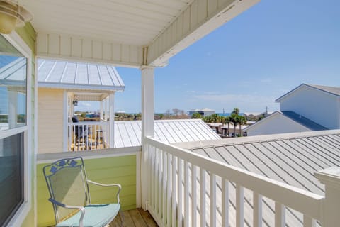 Private loft ocean view balcony. 