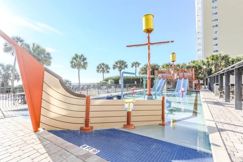 #1 PIRATE WATERPARK