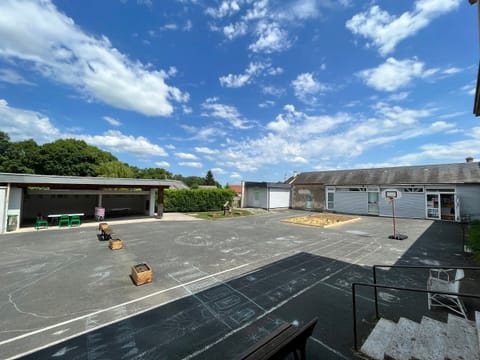 Charming Independent Cottage in Historic School with All-Inclusive Amenities Cottage in Centre-Val de Loire