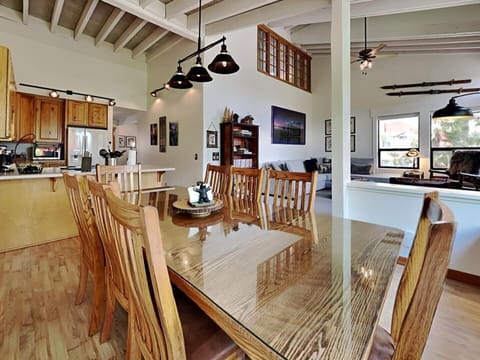 Furniture, Table, Architecture, Building, Dining Room