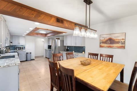 Additional dining table right in the kitchen for morning breakfast!