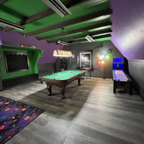 Arcade/Game Room
