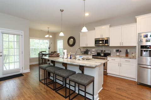 Well equipped and open kitchen perfect for preparing meals for all guests.