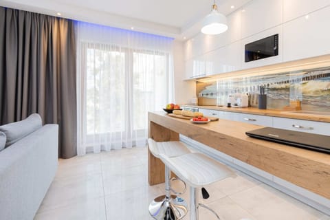 Fully equipped kitchenette.