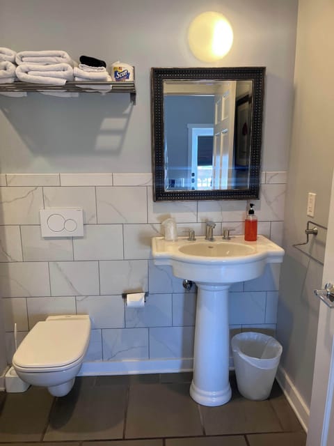 Full bathroom