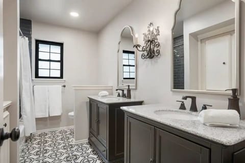 Guest HallBath
