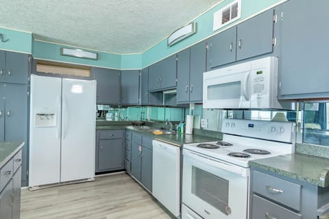 Fully stocked kitchen