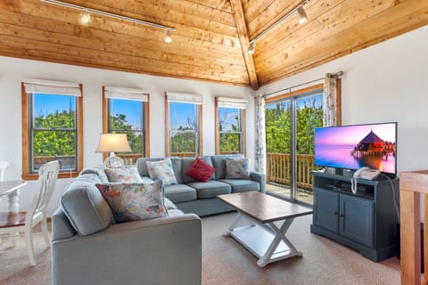 Follow the stairs up to the top level where you will be met with glorious Ocean Views and brilliant natural light in the Living Area.