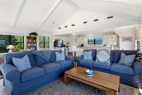 Relax in the spacious Living Area with high ceilings and soak up the sun at Points of Views.