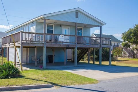 Enjoy a classic Outer Banks vacation experience with all the comforts of home and then some with a stay at the picture-perfect Bristow's Bungalow.