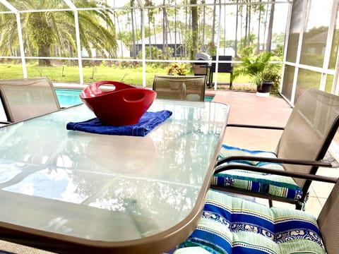 Outdoor eating at its best. No bugs!