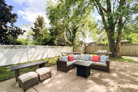 The spacious private fenced-in back patio and yard at Shore Leave!