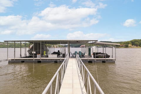 LAKEOZARKVACATION.COM