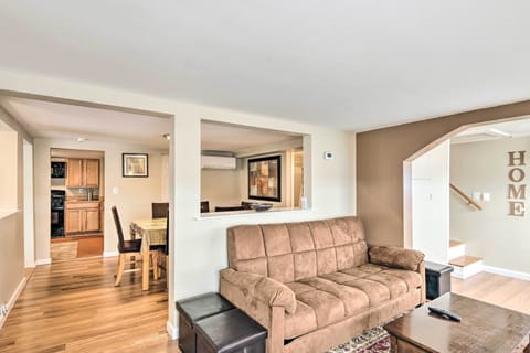 Living Room | Sleeper Sofa