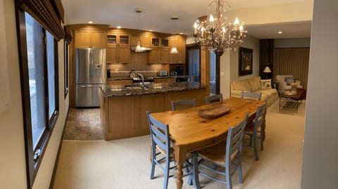 kitchen & dining area