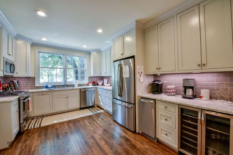 Kitchen - There are two coffee makers in the kitchen along with a starter set of coffee supplies.