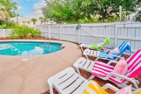 Private Pool, Fenced and in Front yard. Pool Heat Available