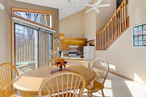 Dining room table, seating for 4