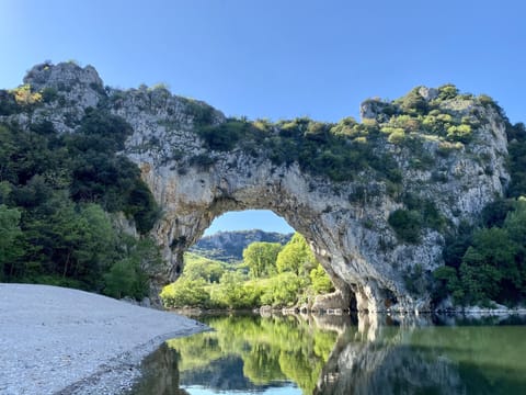 In the calm of the countryside, in a charming little hamlet Cottage in Provence-Alpes-Côte d'Azur