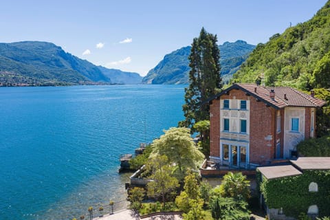 Villa Clarissa, Vassena, Lake Como - NORTHITALY VILLAS lakefront vacation villa 