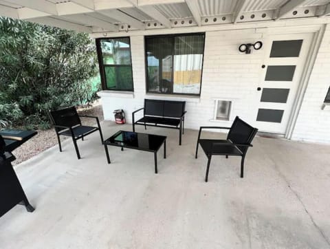 Additional outdoor seating.