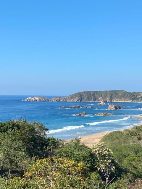 View of San Agustinillo beach from villa - 3min walk to beach.