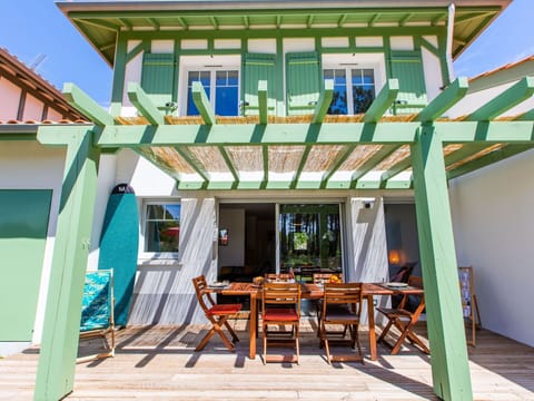 Shade, Table, Window, Chair, Building, Awning, Outdoor Furniture, Cottage, Wood, Leisure