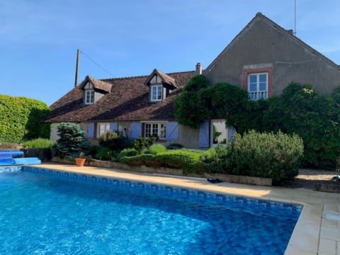 House, Residential Area, Roof, Shrub, Cottage, Estate, Garden, Landscaping, Swimming Pool