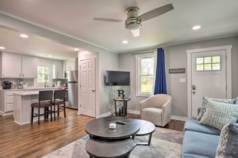 Living Room | Smart TV