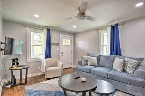 Greenville Vacation Rental | 2BR | 1BA | 3 Stairs to Access | 860 Sq Ft