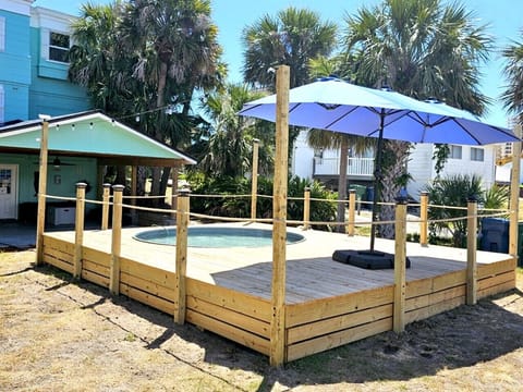 Daytona Beach Vacation Rental Airbnb VRBO Pool Pet Friendly Salty Dog Vacations