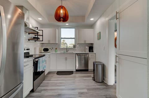 Daytona Beach Vacation Rental Airbnb VRBO Pool Pet Friendly Salty Dog Vacations