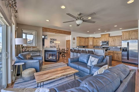 Living Room | Smart TV