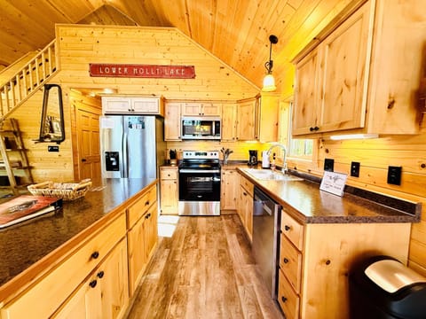 Full kitchen with island