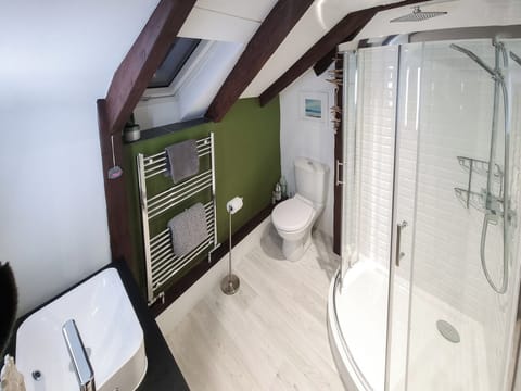Shower room | The Stables, Fowey
