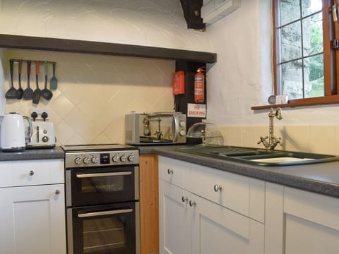 Kitchen | Ivory Cottage, Woolacombe