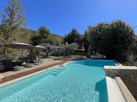 Private pool