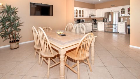 3fa8e12b-b8d0-4bf7-b61f-d2b04b9bc8c9