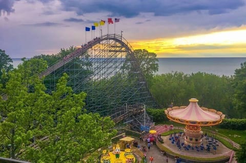 And Waldameer & Water World.
