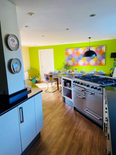 Large kitchen/diner with 5 ring gas range cooker